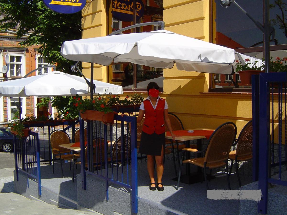 Hotel Piast Cedynia Exterior photo